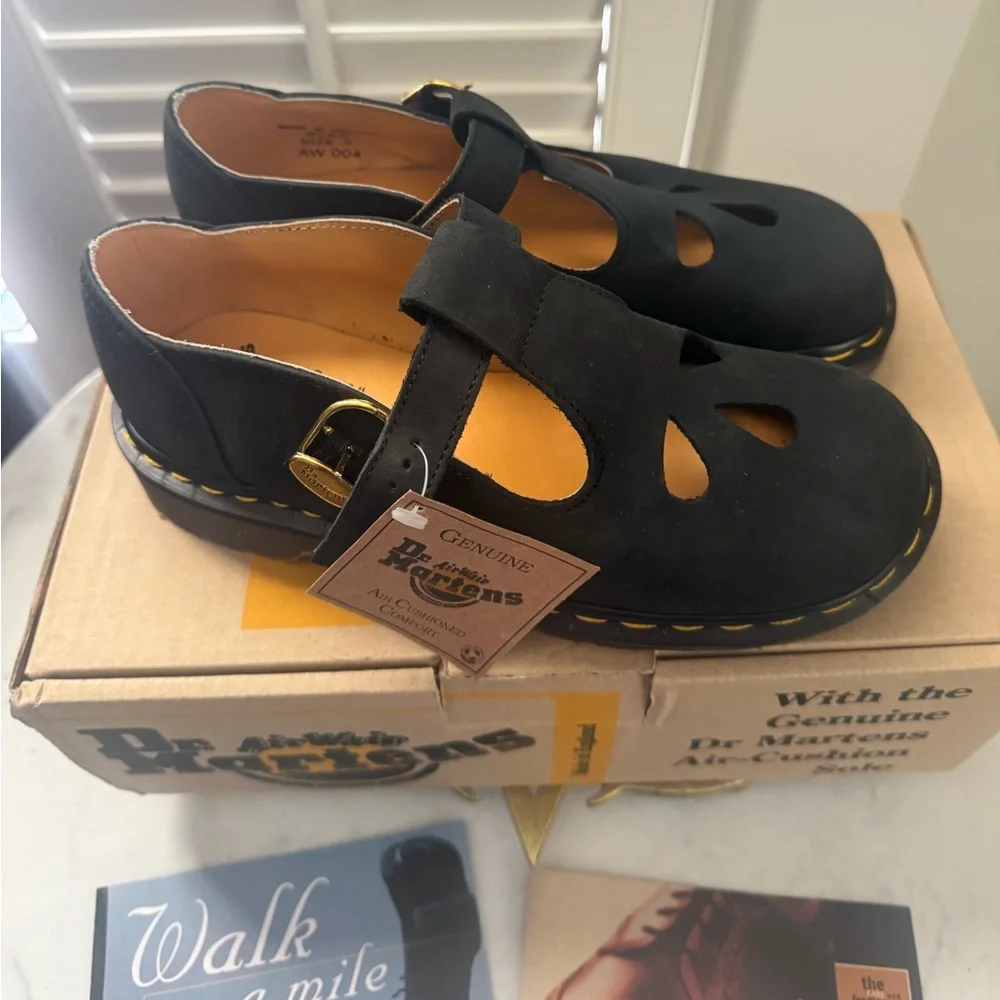 NIB England Made Dr. Martens Vintage Nubuck Tear Drop Mary Janes UK5 US 7-7.5 - Picture 4 of 10